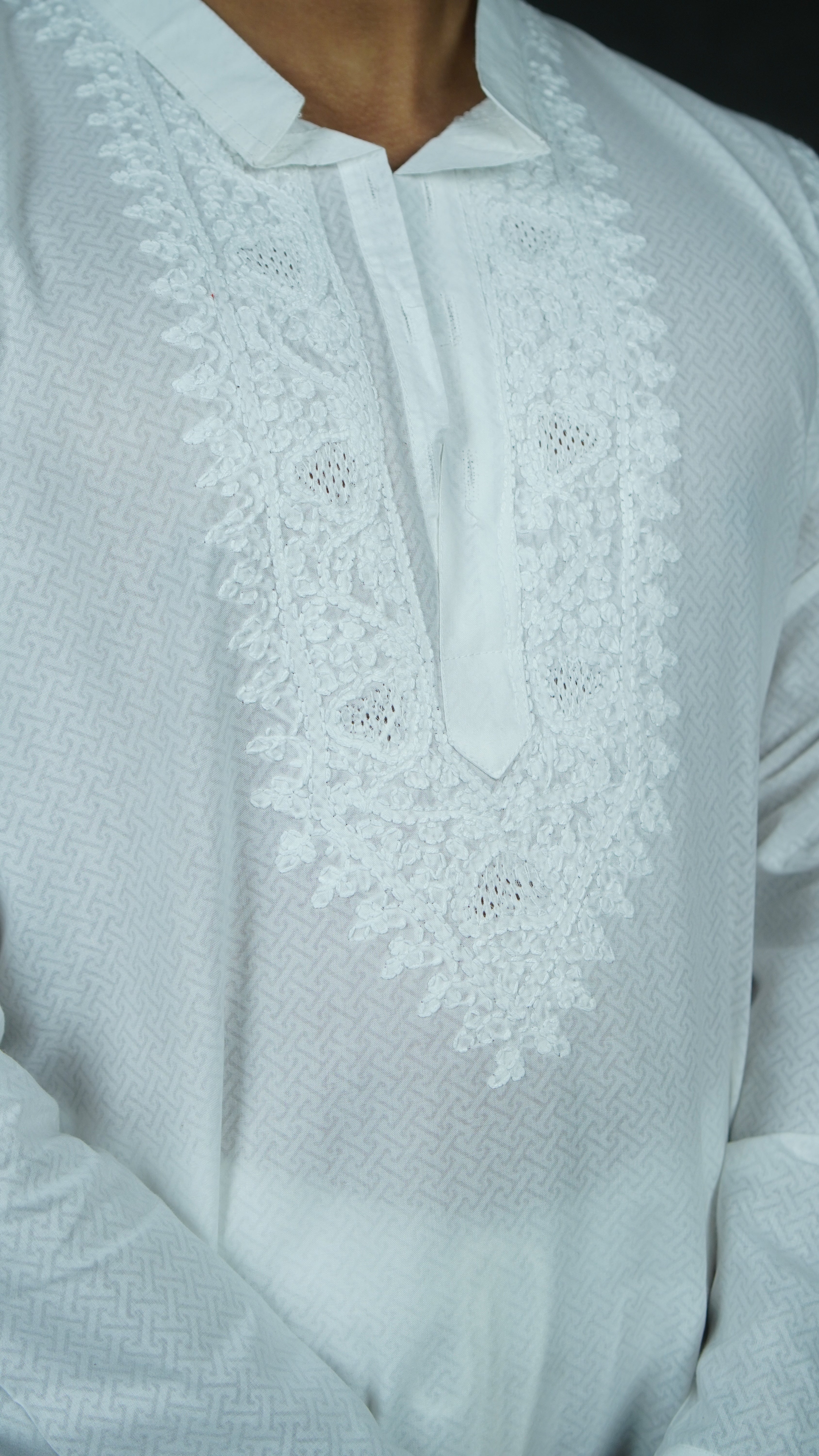 Men’s White Cotton Handcrafted Chikankari Kurta