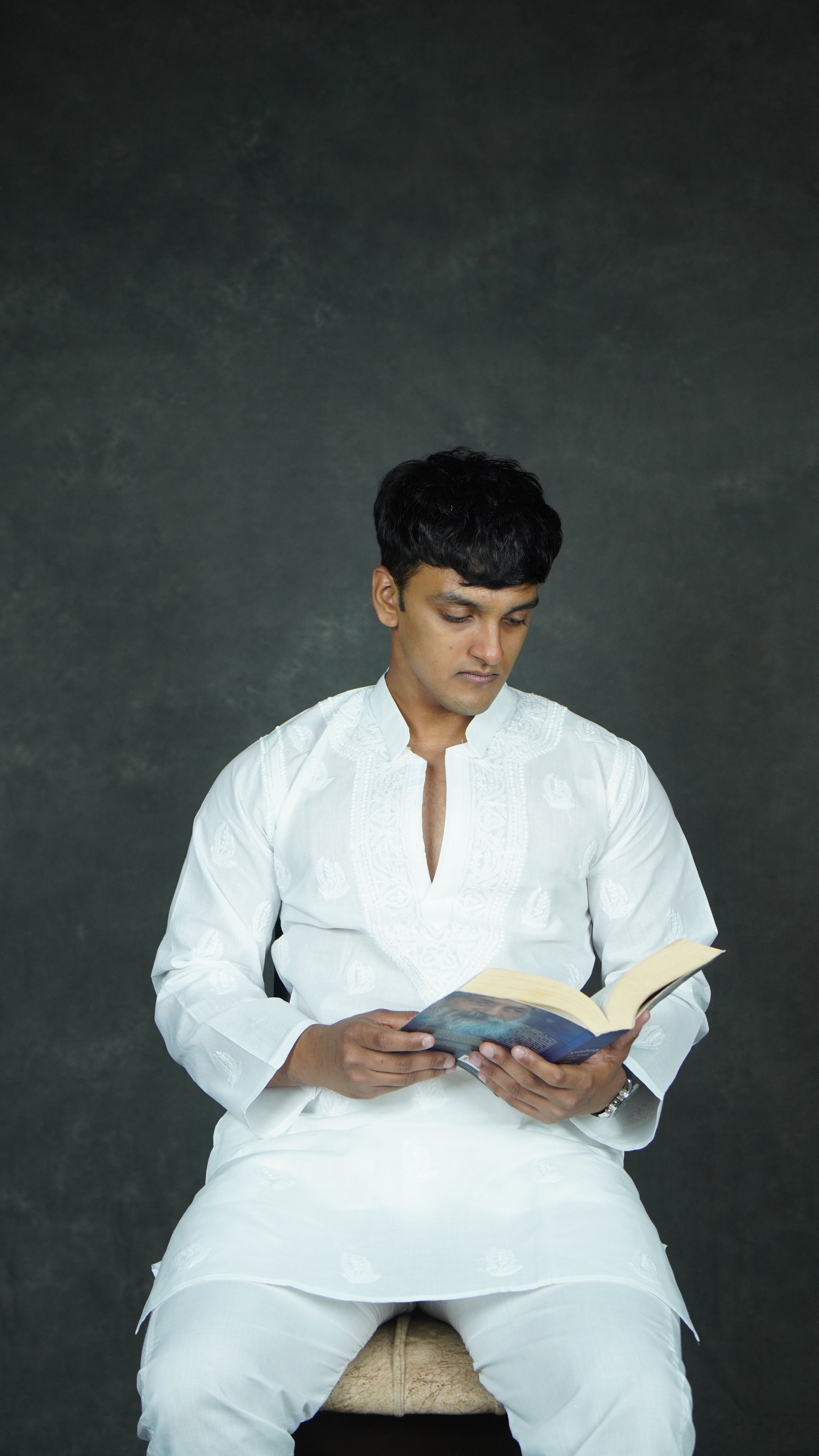 Men’s White Cotton Chikankari Kurta