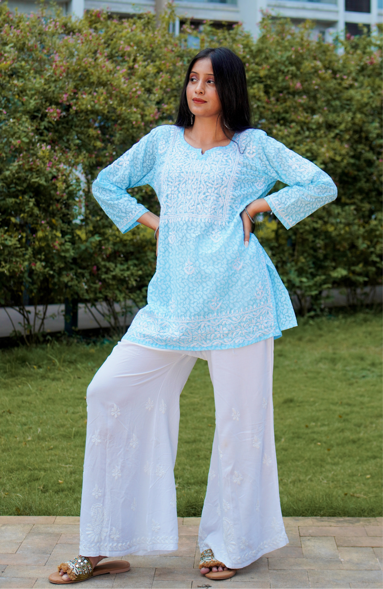 Rida Short Chikankari Kurta