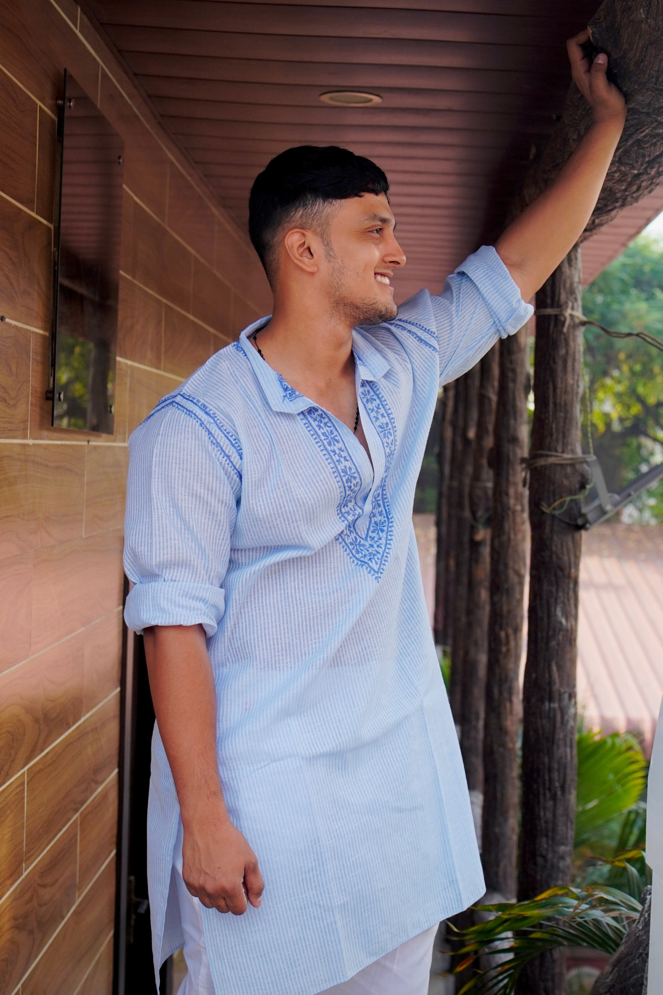 Men's Lucknowi Hand Embroidered Cotton Chikankari Kurta