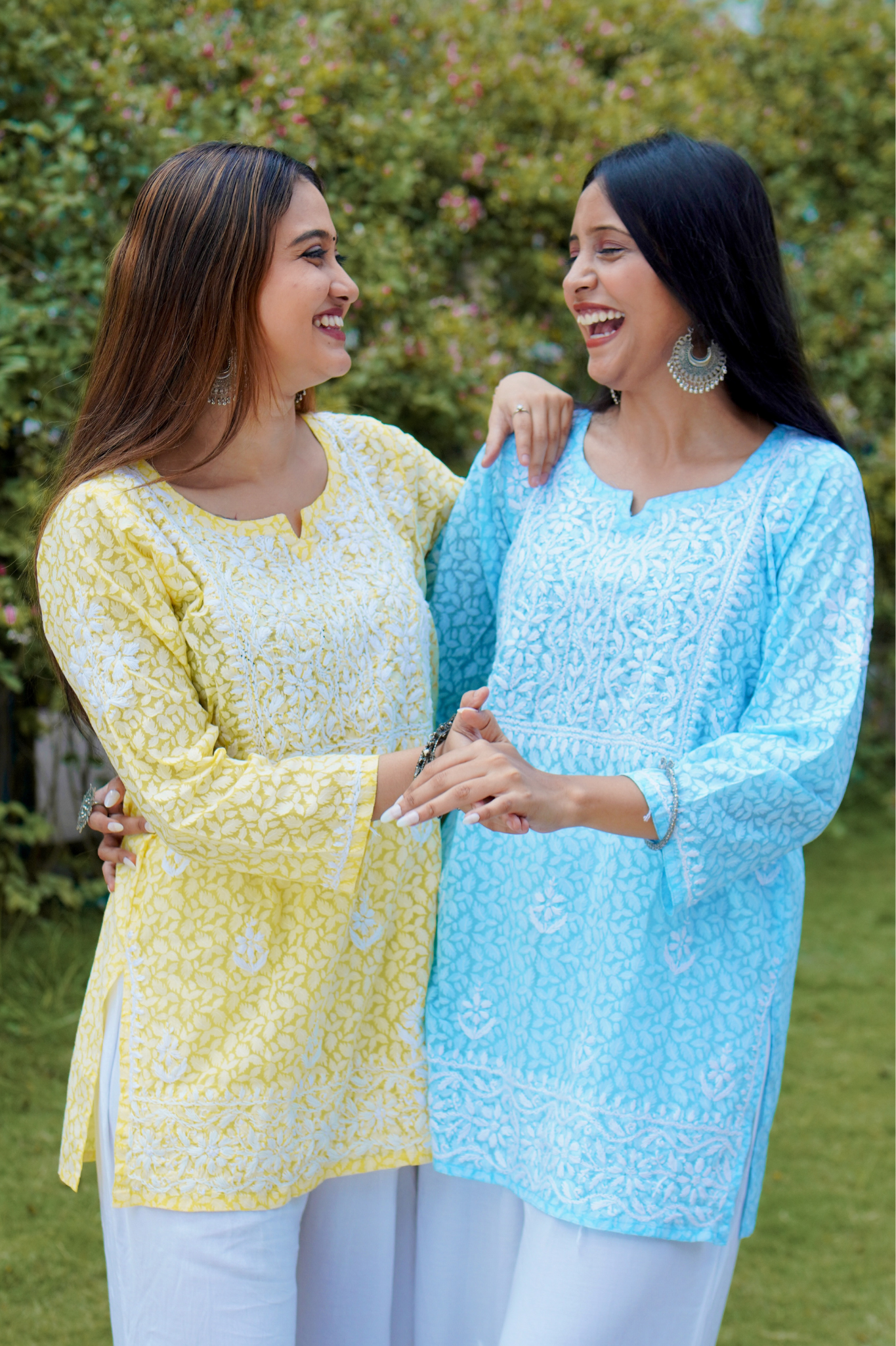 Rida Short Chikankari Kurta