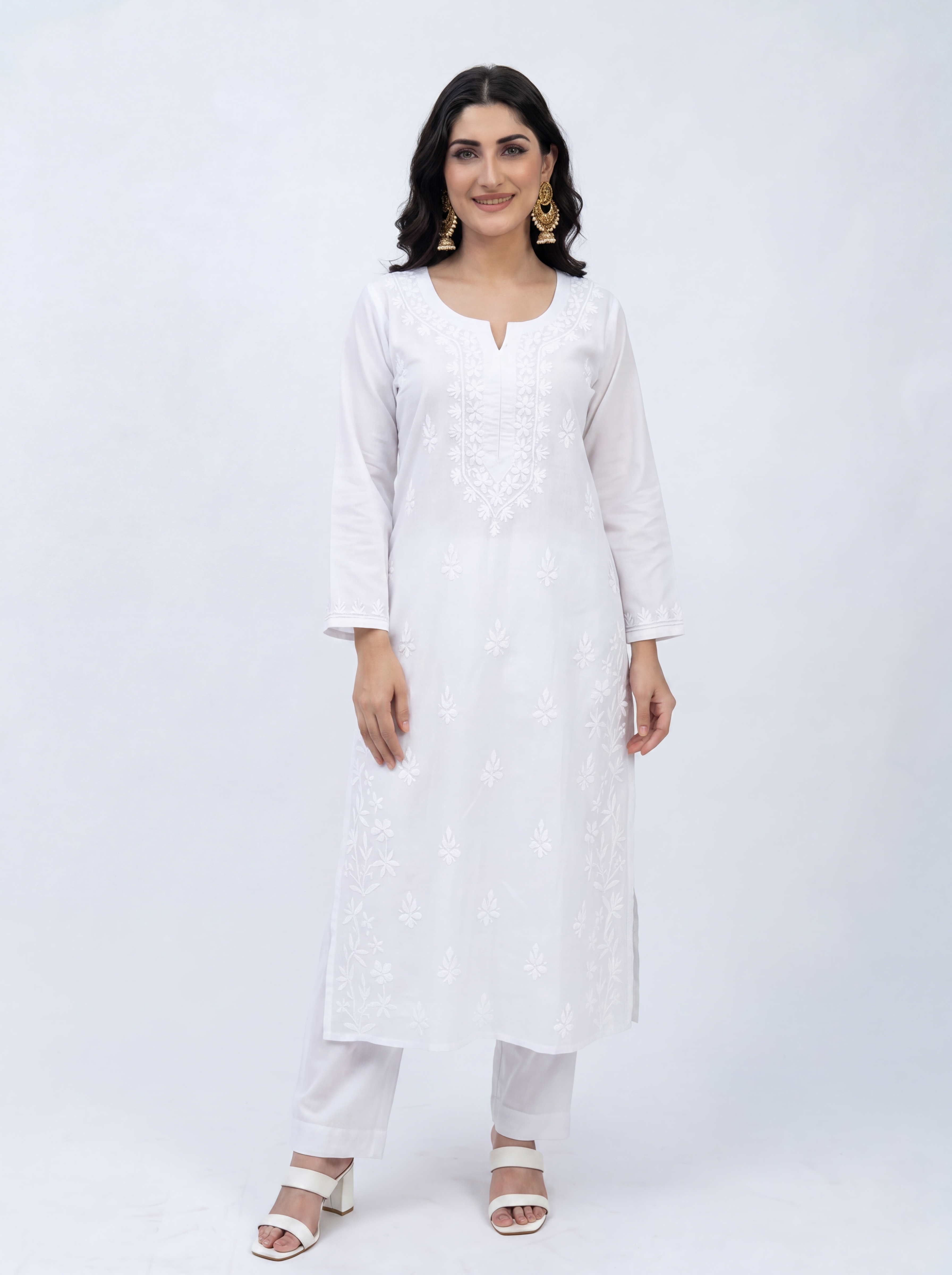 Chikankari Kurti Set -KURTI + MATCHING PANTS + OXIDIZE EARRING